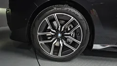 2023 BMW 7-Series 740i sDrive M Sport, чёрный — фото 5