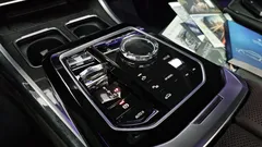 2023 BMW 7-Series 740i sDrive M Sport, чёрный — фото 9