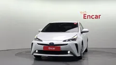 2022 Toyota Prius 1.8, белый — фото 3