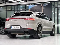 2022 Porsche Cayenne 3.0 COUPE PLATINUM EDITION, белый — фото 2