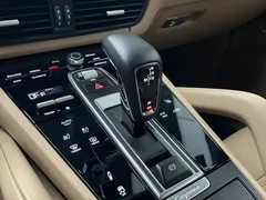2022 Porsche Cayenne 3.0 COUPE PLATINUM EDITION, белый — фото 9