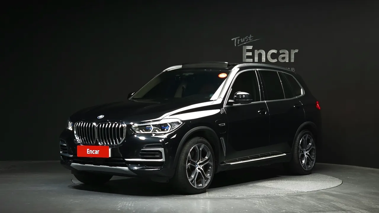 2022 BMW X5 xDrive 45e xLine