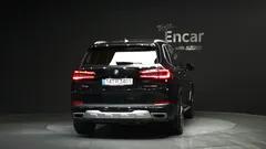 2022 BMW X5 xDrive 45e xLine, чёрный — фото 4
