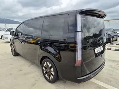 2024 Hyundai Staria Lounge 9-Seater — фото 2