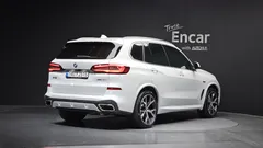 2022 BMW X5 xDrive 45e M Sport — фото 2