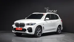 2022 BMW X5 xDrive 45e M Sport — фото 11