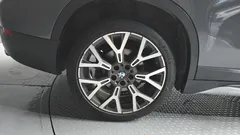2022 BMW X1 xDrive 20i xLine, серый — фото 5