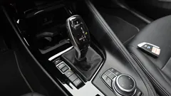 2022 BMW X1 xDrive 20i xLine, серый — фото 9