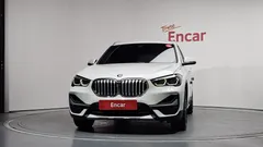 2021 BMW X1 xDrive 18d xLine, белый — фото 3