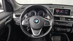 2021 BMW X1 xDrive 18d xLine, белый — фото 13