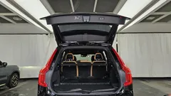 2022 Volvo XC90 T8 Ultimate Bright Hybrid, чёрный — фото 20
