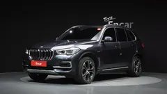 2022 BMW X5 xDrive 45e xLine — фото 1