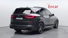 2022 BMW X5 xDrive 40d M Sport Online Exclusive Editon, серо-серебристый — фото 2