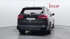 2022 BMW X5 xDrive 40d M Sport Online Exclusive Editon, серо-серебристый — фото 4