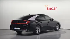 2022 Hyundai Sonata 2.0 — фото 2