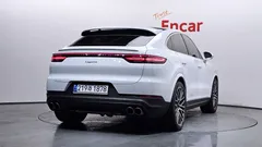 2023 Porsche Cayenne 3.0 Coupe — фото 2