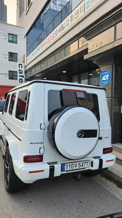 2021 Mercedes-Benz G-Class AMG G63 Edition, белый — фото 2