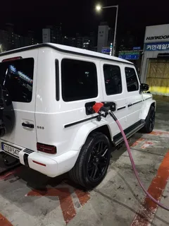 2021 Mercedes-Benz G-Class AMG G63 Edition, белый — фото 4