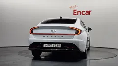 2022 Hyundai Sonata 2.0 — фото 4