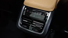 2021 Volvo V90 B5 Pro AWD, белый — фото 19