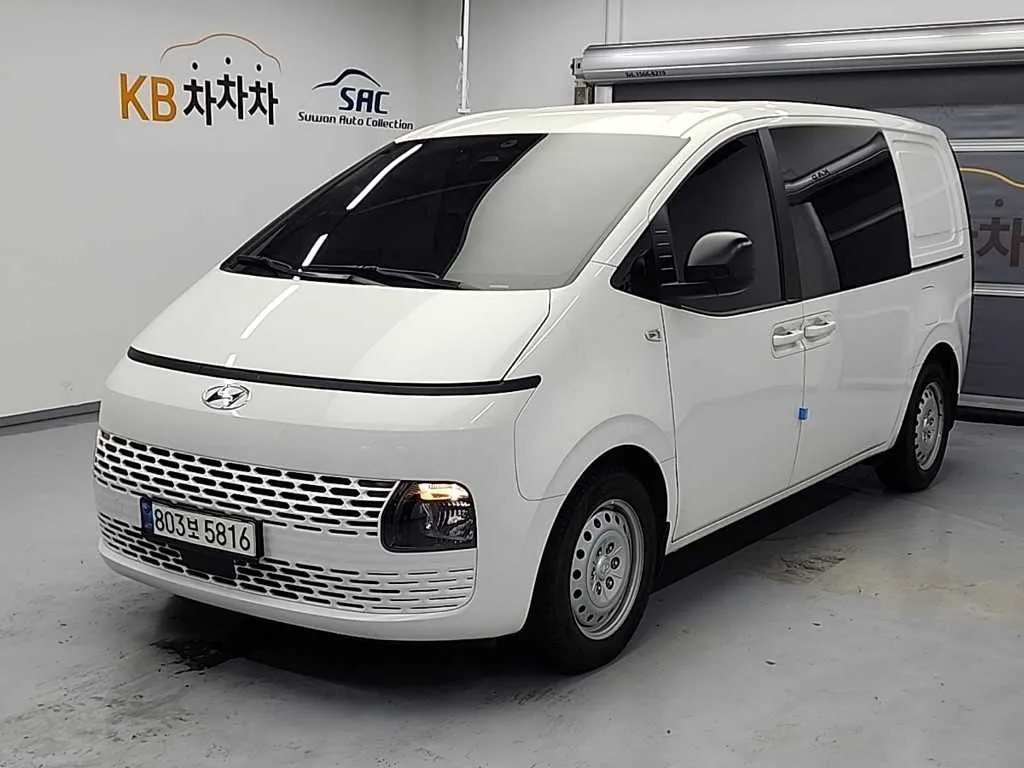 2022 Hyundai Staria Cargo 5-Seater