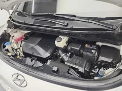 2022 Hyundai Staria Cargo 5-Seater — фото 5