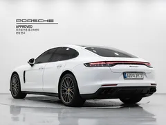 2022 Porsche Panamera 2.9 AWD Platinum Edition — фото 2