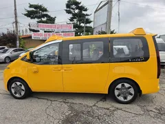 2022 Hyundai Staria L3.5 Kinder Safety Car — фото 5