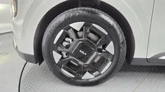 2024 Kia Canival Diesel 9-Seater Signature, белый — фото 5