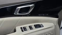 2024 Kia Canival Diesel 9-Seater Signature, белый — фото 19
