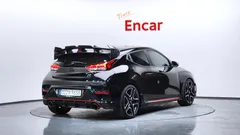 2022 Hyundai Veloster 2.0 N, чёрный — фото 2