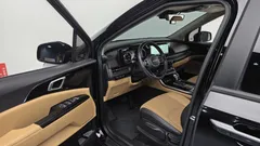 2023 Kia Carnival Diesel 9-Seater Prestige — фото 10