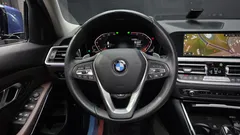 2021 BMW 3-Series 320i Luxury, синий — фото 13