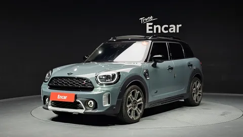 2023 Mini Countryman ALL4 Classic Launch Pack