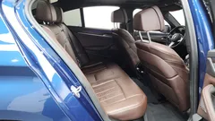 2021 BMW 5-Series 530i M Sport Package, синий — фото 12