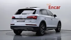 2022 Audi Q5 40 TDI Quattro — фото 2