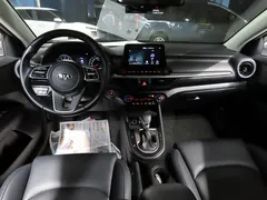 2021 Kia K3 Standard LED Pack, белый — фото 7