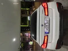 2023 BMW 5-Series 530i M Sport Package, белый — фото 2
