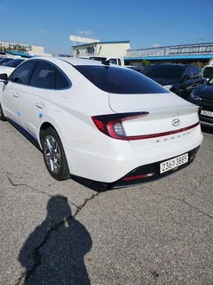 2022 Hyundai Sonata 2.0 — фото 2