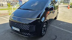 2023 Hyundai Staria 4WD Lounge 9-Seater — фото 1