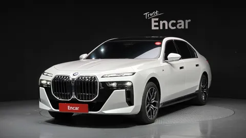 2023 BMW 7-Series 740i sDrive M Sport