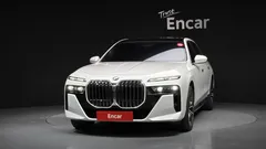 2023 BMW 7-Series 740i sDrive M Sport, белый — фото 3