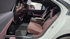 2023 BMW 7-Series 740i sDrive M Sport, белый — фото 15