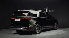 2023 Kia Carnival Diesel 9-Seater Prestige — фото 2