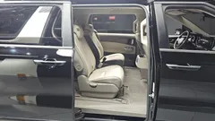 2023 Kia Carnival Diesel 9-Seater Prestige — фото 11