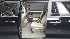 2023 Kia Carnival Diesel 9-Seater Prestige — фото 12