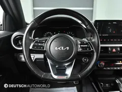 2022 Kia K3 1.6 Turbo GT 5Door — фото 17