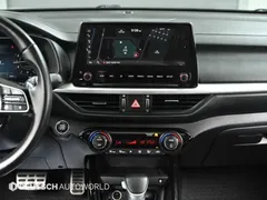 2022 Kia K3 1.6 Turbo GT 5Door — фото 18