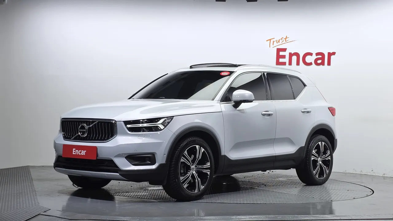 2021 Volvo XC40 B4 Inscription