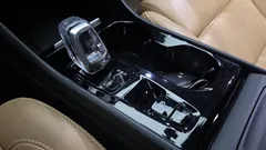 2021 Volvo XC40 B4 Inscription, белый — фото 9